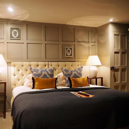 The Greyhound On The Test Hotel ستوكبريدج المظهر الخارجي الصورة
